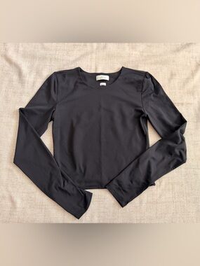 Babaton Contour Crop Too - size medium